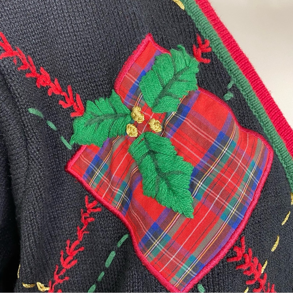 Basic Edition Vintage Holiday Cardigan Sweater Embroidered Mistletoe Medium - Picture 4 of 7